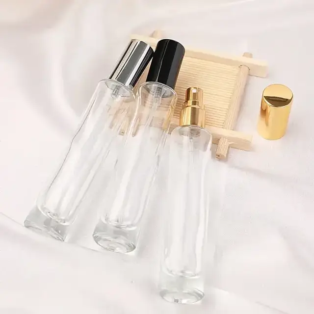Mini perfume sprays view 2